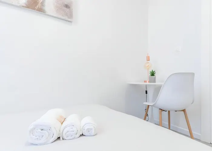 10 Min From Termini Sisters Cozy Apartment