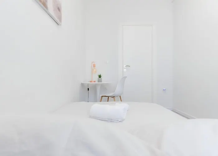 10 Min From Termini Sisters Cozy Apartment Rom